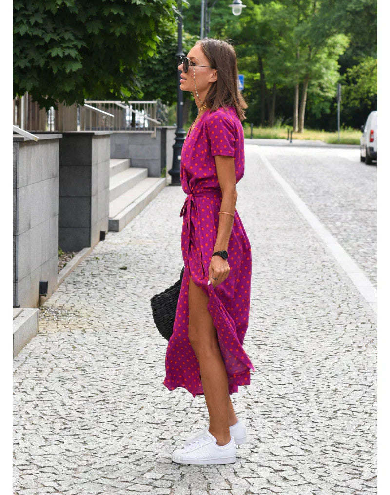Clara Elegant Dress with V-Neckline and Flattering Cut