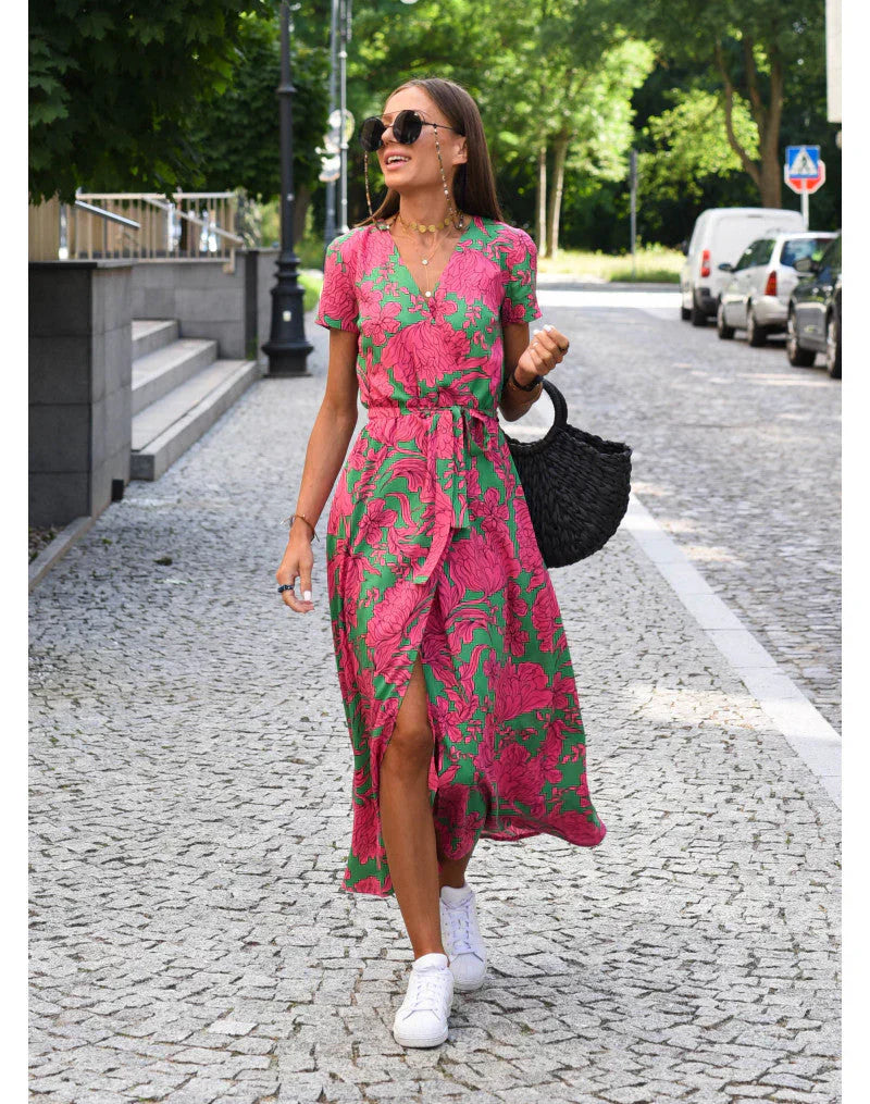 Clara Elegant Dress with V-Neckline and Flattering Cut