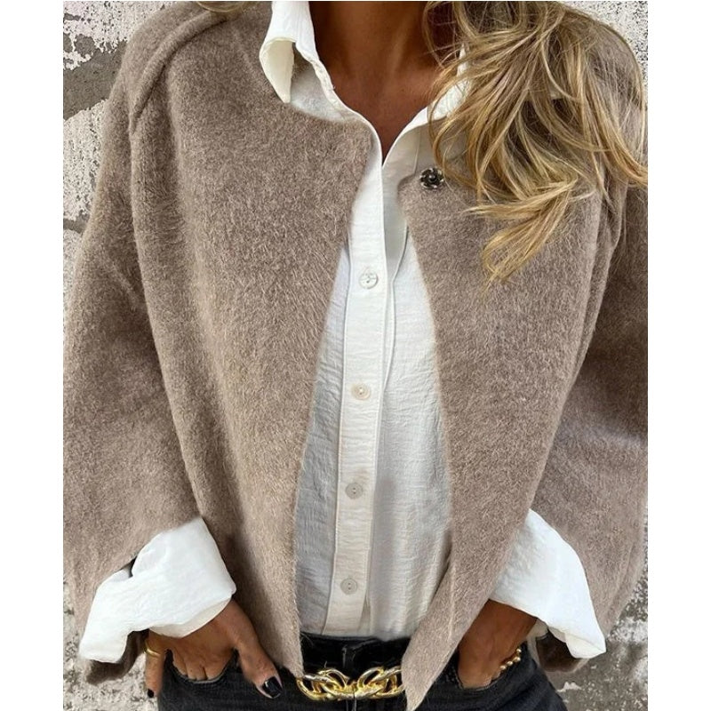 Elise Short jacket with chic flared sleeves